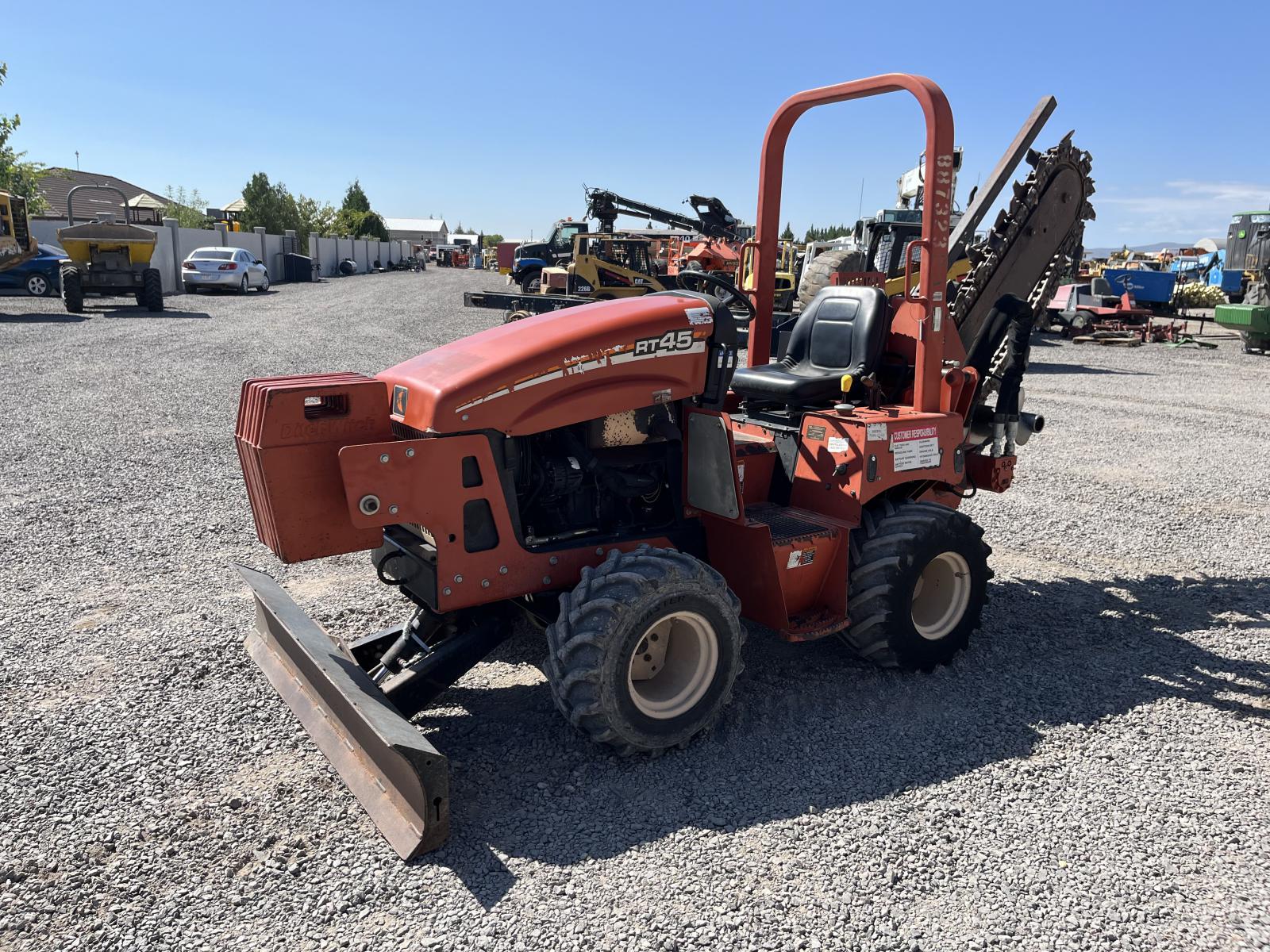 DITCH WITCH RT45